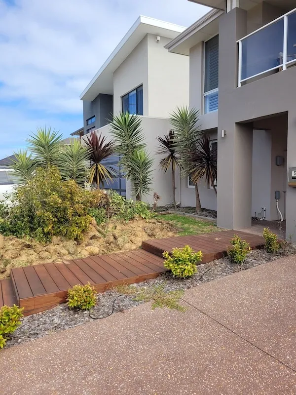 Beeliar Perth front yard before landscaping, retaining the existing decking ready for redesign.